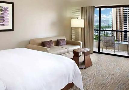 Hilton Hawaiian Village Waikiki Beach Resort - 322