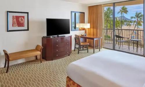 Hilton Hawaiian Village Waikiki Beach Resort - 40