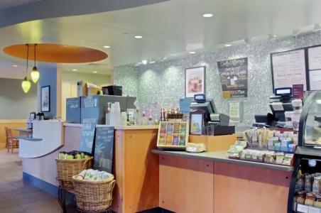 Hilton Hawaiian Village Waikiki Beach Resort - 26