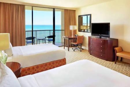 Hilton Hawaiian Village Waikiki Beach Resort - 6