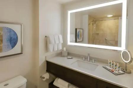 Hilton Hawaiian Village Waikiki Beach Resort - 370