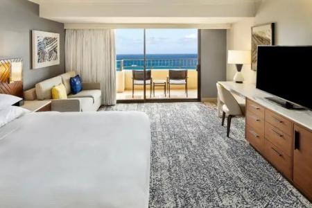 Hilton Hawaiian Village Waikiki Beach Resort - 204