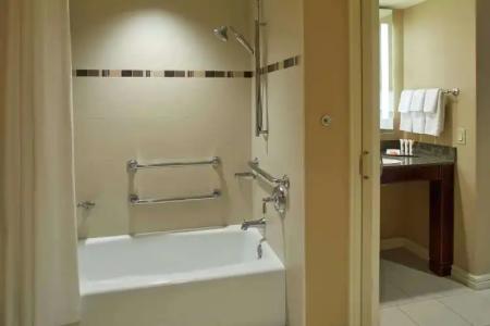 Hilton Hawaiian Village Waikiki Beach Resort - 63