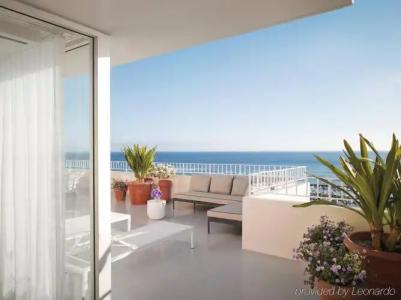 Hilton Vacation Club The Modern Honolulu - 12