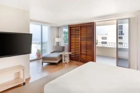 Hilton Vacation Club The Modern Honolulu - 83