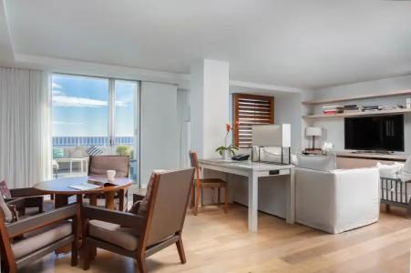 Hilton Vacation Club The Modern Honolulu - 85