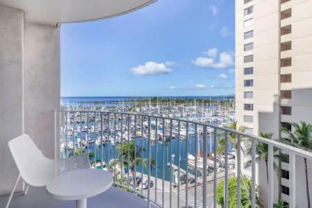 Hilton Vacation Club The Modern Honolulu - 67