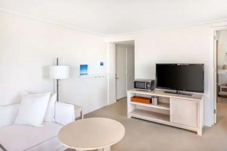 Hilton Vacation Club The Modern Honolulu - 74