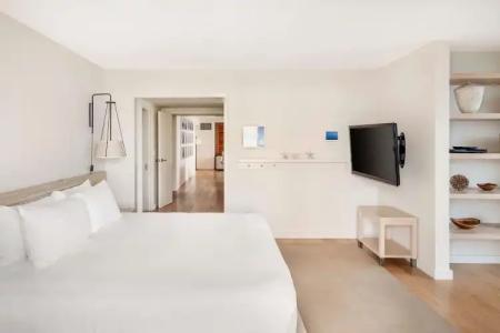 Hilton Vacation Club The Modern Honolulu - 82