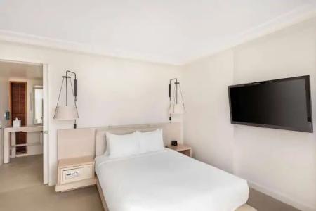 Hilton Vacation Club The Modern Honolulu - 69