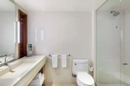 Hilton Vacation Club The Modern Honolulu - 36