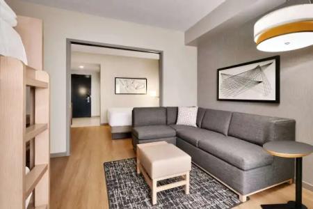 Hyatt Place at Anaheim Resort / Convention Center - 14