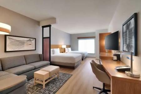 Hyatt Place at Anaheim Resort / Convention Center - 6