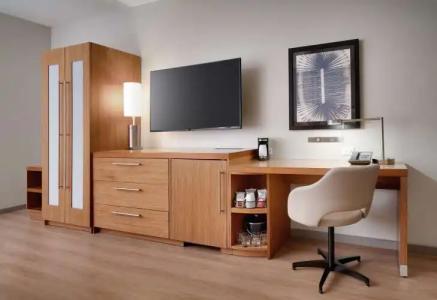 Hyatt Place at Anaheim Resort / Convention Center - 2