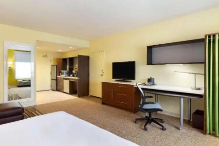 Home2 Suites by Hilton West Edmonton - 40