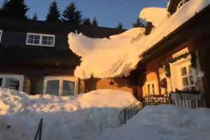 Ferienanlage Zum Silberstollen 2 Häuser am Berg Polderhof und Weißeritzhütte Tourist base, Altenberg