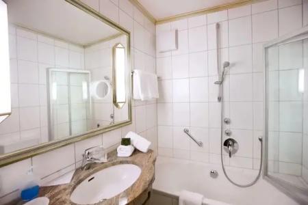 Mittelburg Wellnesshotel - 8