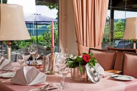 Mittelburg Wellnesshotel - 18