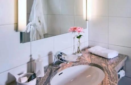 Mittelburg Wellnesshotel - 38