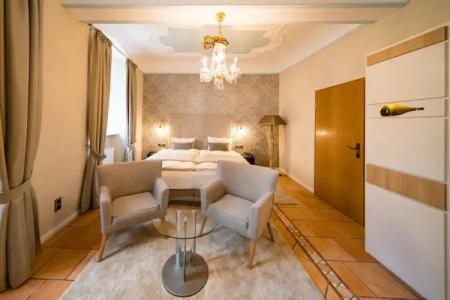 Zeltinger-Hof - Gasthaus des Rieslings - 56