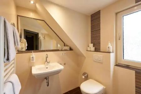 Zeltinger-Hof - Gasthaus des Rieslings - 43