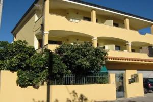 Guest House «La Rosa», Caletta