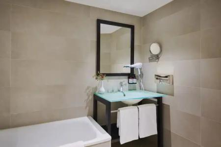 NH Stuttgart Airport - 35