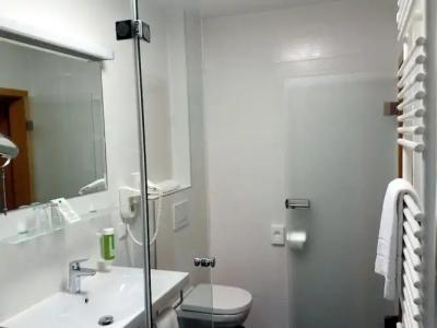 Lieth-Hotel-Grünreich - 22