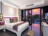 Deluxe with Bathtub Double room