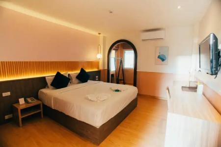 Victoria Nimman - 24