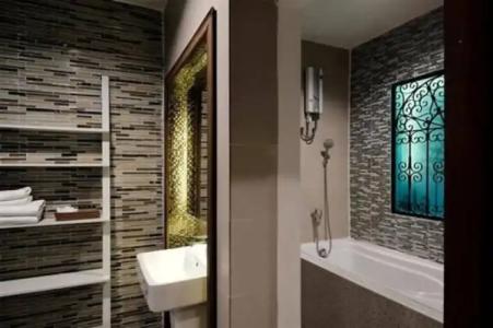 Victoria Nimman - 27