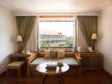 Deluxe room with pool view