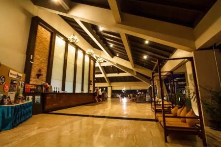 Novotel Chumphon Beach Resort And Golf
