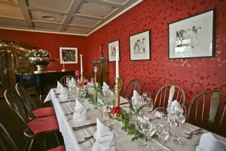 Reck's-Restaurant - 39