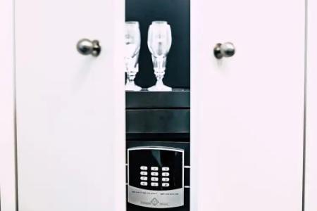 Reck's-Restaurant - 56