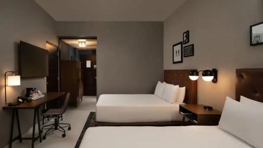 Four Points by Sheraton - 51