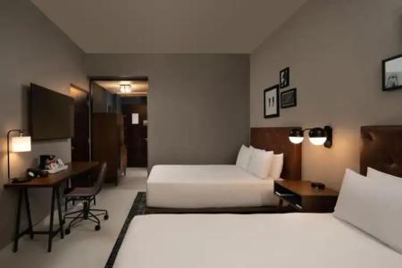 Four Points by Sheraton - 43