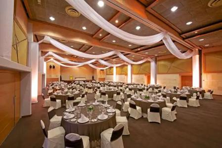 Barceló Bávaro Beach - Adults Only All Inclusive - 16