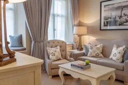 Schlössle - The Leadings of the World - 97