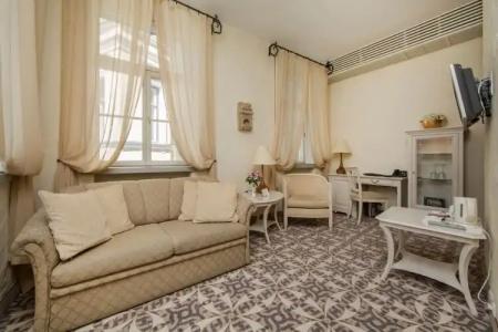 Rixwell Collection Savoy Boutique - 4