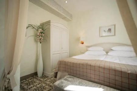 Rixwell Collection Savoy Boutique - 20