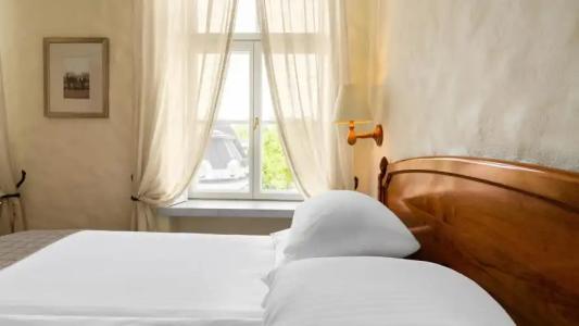 Rixwell Collection Savoy Boutique - 40