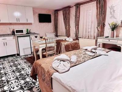 Alhambra Apart - 112