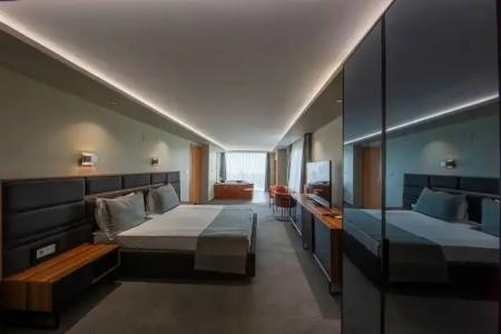 Zeytin Bahcesi - 165