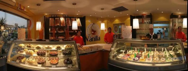 Camel Dive Club & - Boutique - 7
