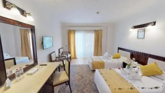 Falcon Naama Star - 103