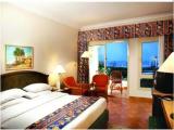 Deluxe Triple room with pool view