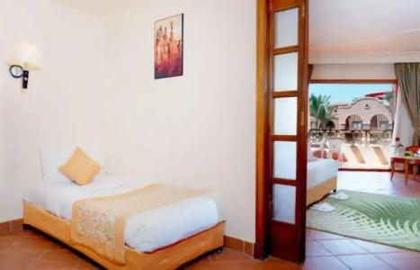 Charmillion Gardens Aquapark - 112