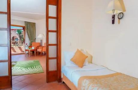 Charmillion Gardens Aquapark - 113