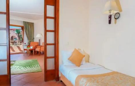 Charmillion Gardens Aquapark - 106